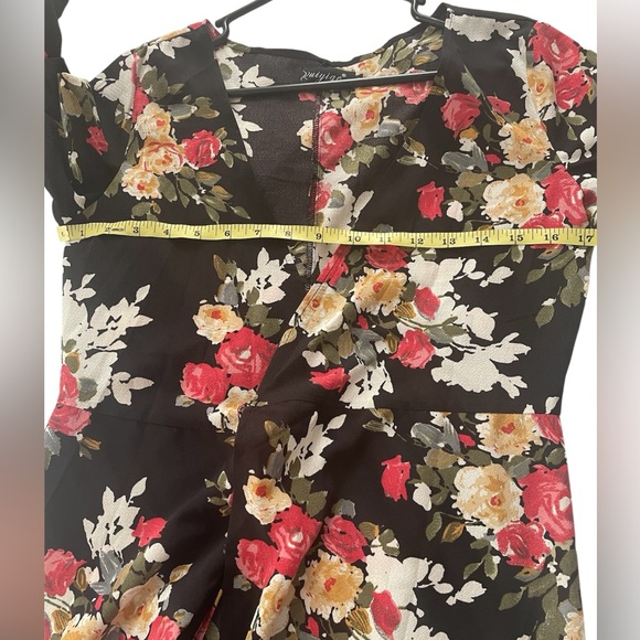 Women Floral Printed Wrap Maxi Dress - Picture 15 of 17